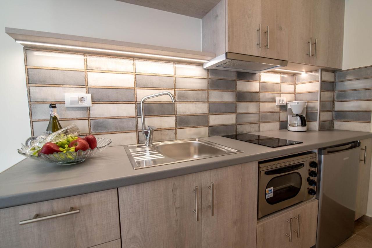 פרבזה Melydron Apartments מראה חיצוני תמונה